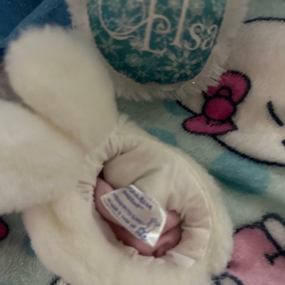 Build a bear princess Elsa and hello kitty - Picture 2 of 6